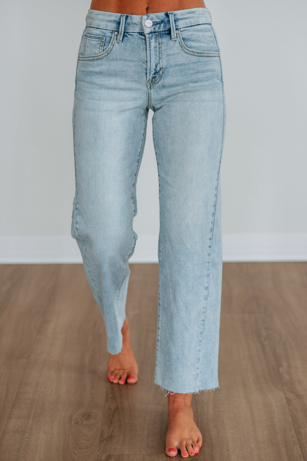 Mid Rise Slouchy Wide Leg Raw Hem Ankle Jeans in Light Wash Cotton