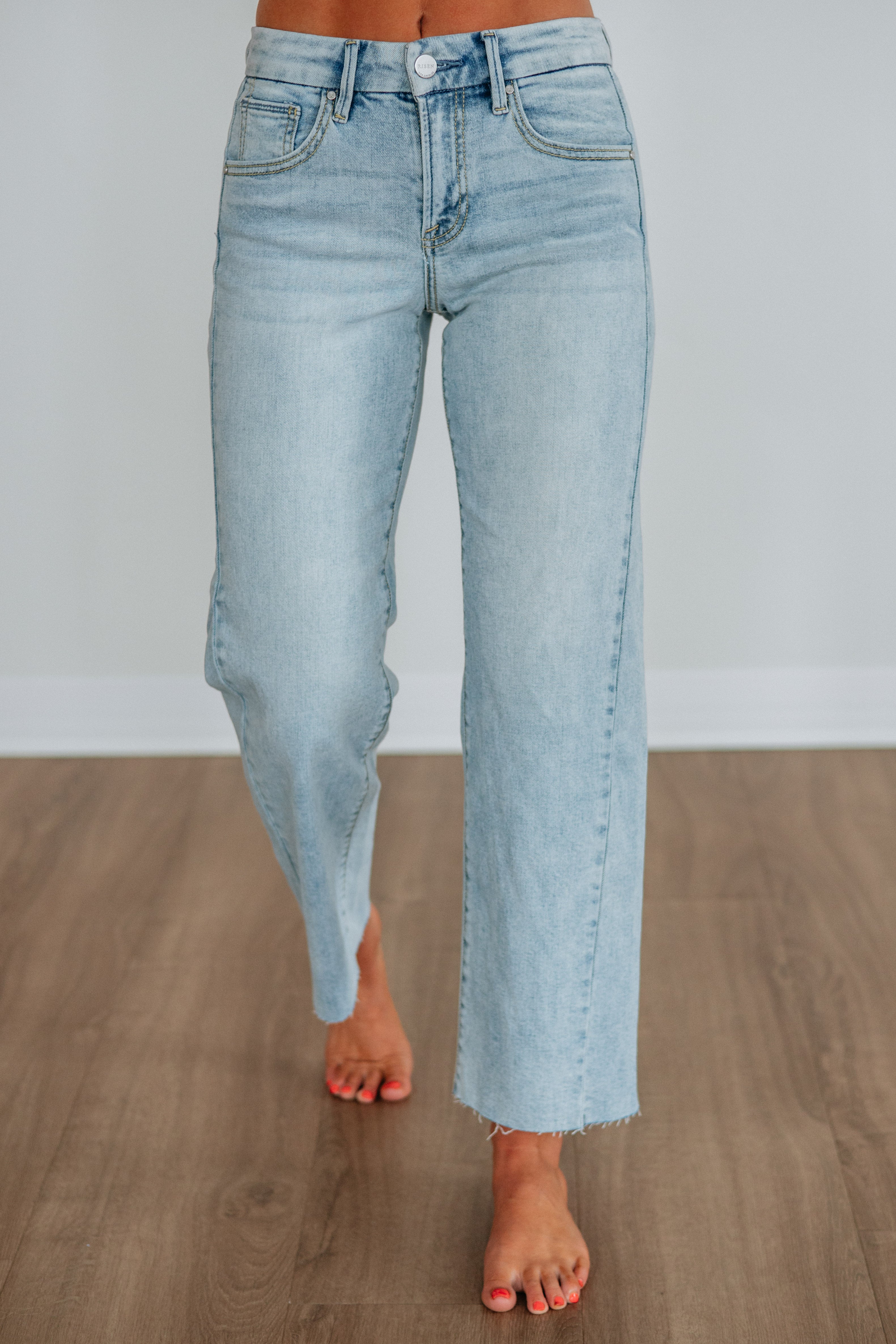 Mid Rise Slouchy Wide Leg Raw Hem Ankle Jeans in Light Wash Cotton