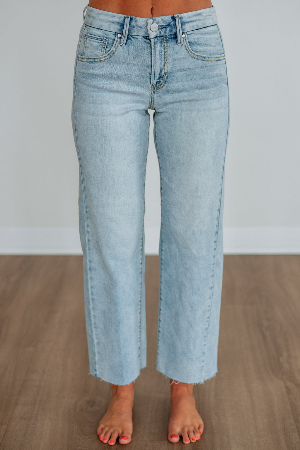 Mid Rise Slouchy Wide Leg Raw Hem Ankle Jeans in Light Wash Cotton
