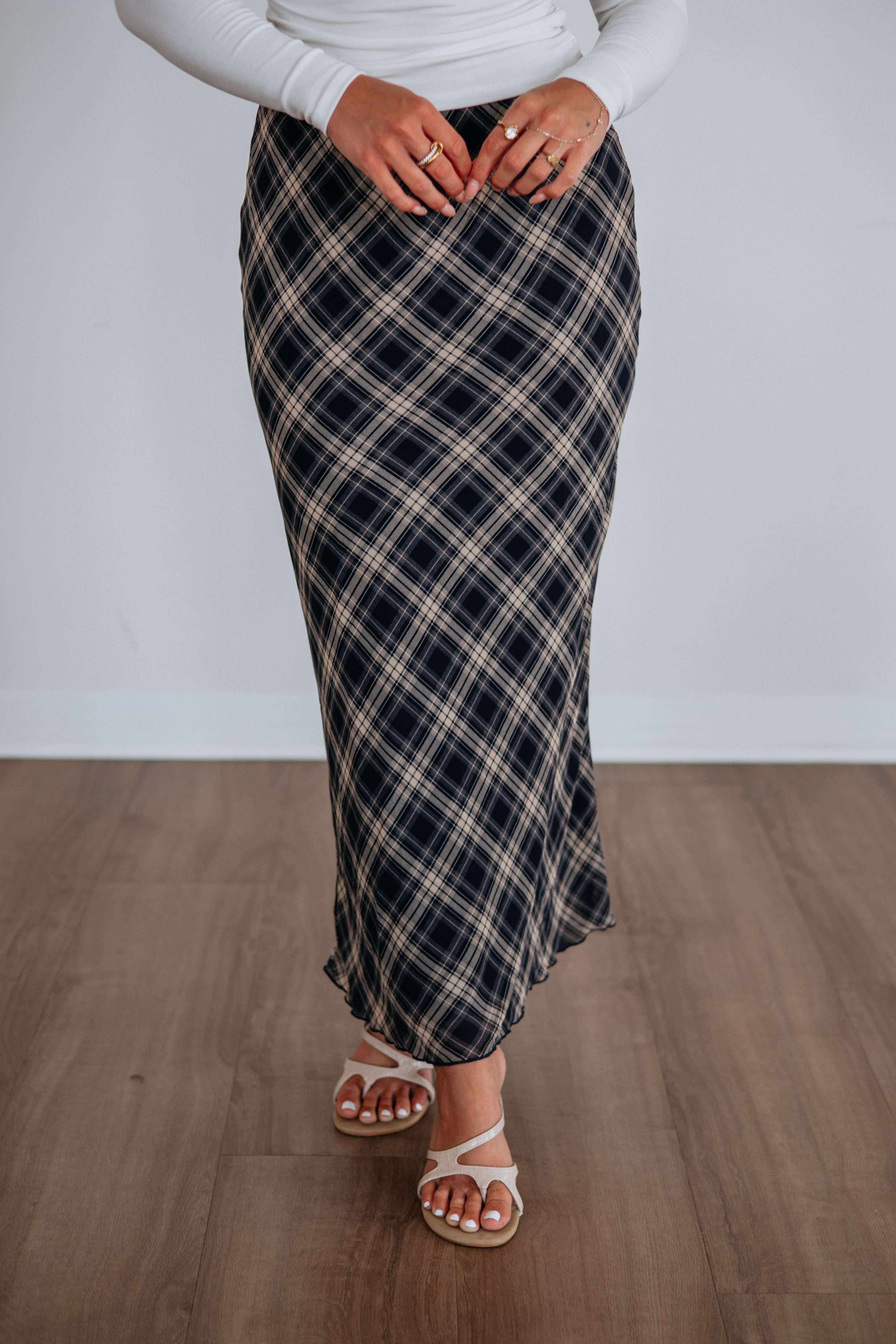 Plaid Print Lettuce Hem Midi Skirt in Dark Navy Polyester