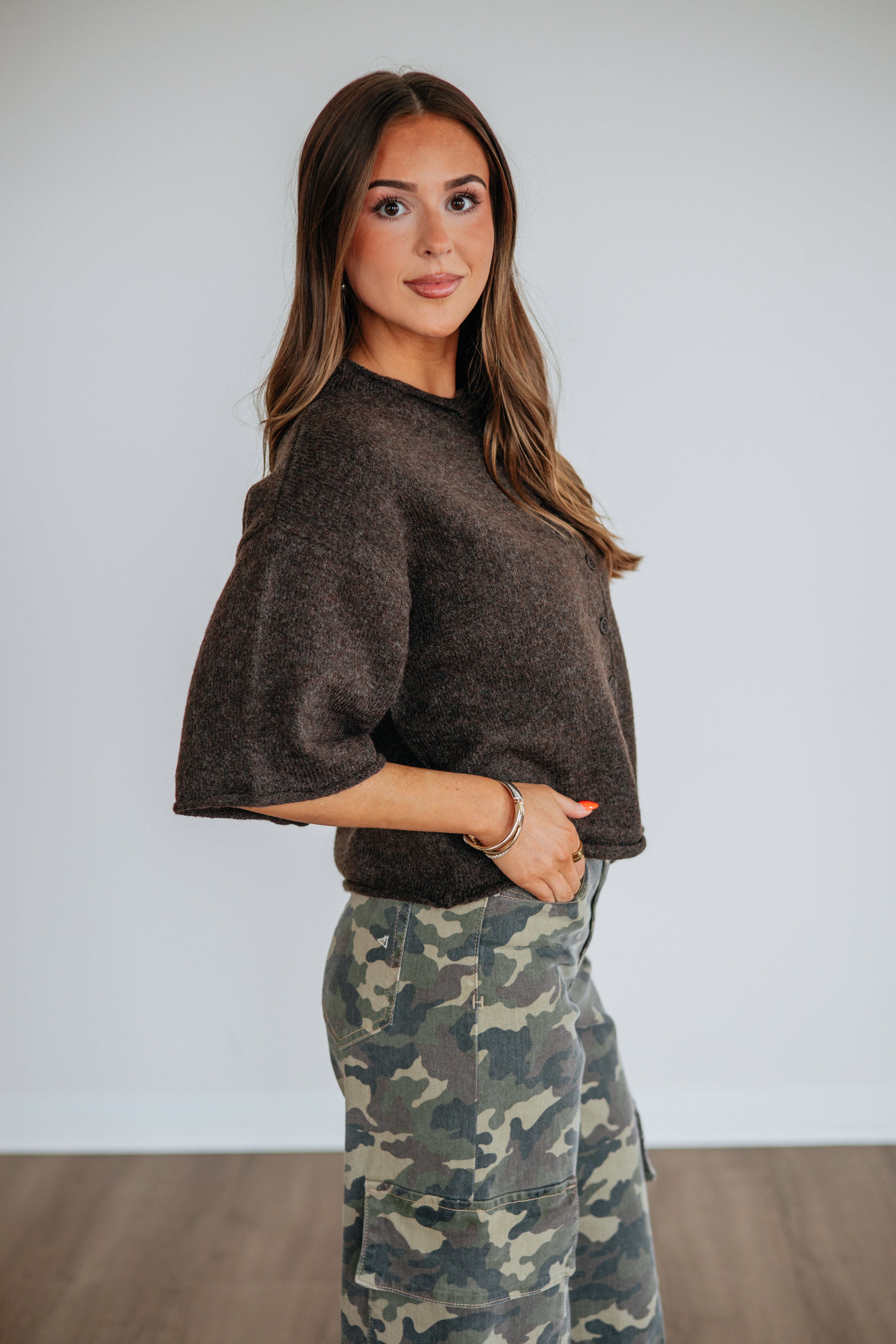 Round Neck Short Sleeve Boxy Sweater Knit Button-Down Cardigan