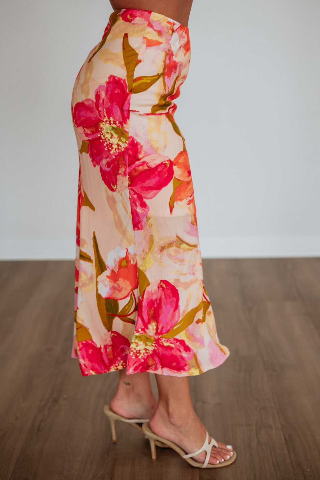 Floral Print Flared Midi Skirt in Fuchsia Rayon
