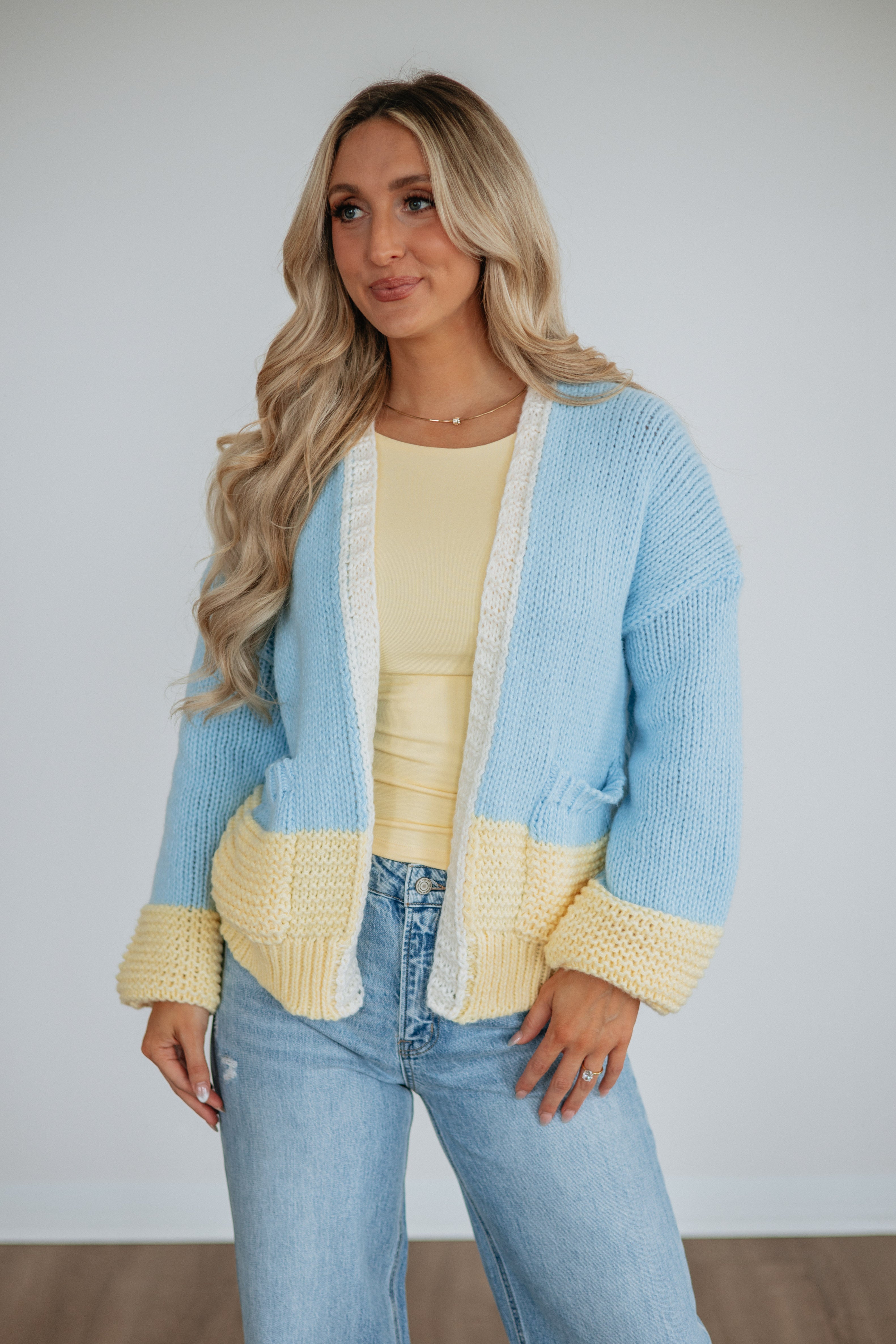 Open Front Long Sleeve Colorblock Chunky Knit Cardigan in Sky Blue