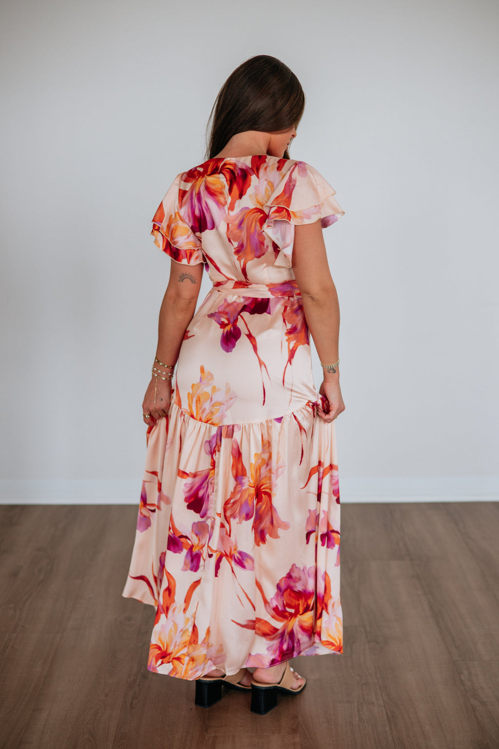 Wrap Bodice Flutter Sleeve Floral Maxi Dress in Peach Blush Polyester