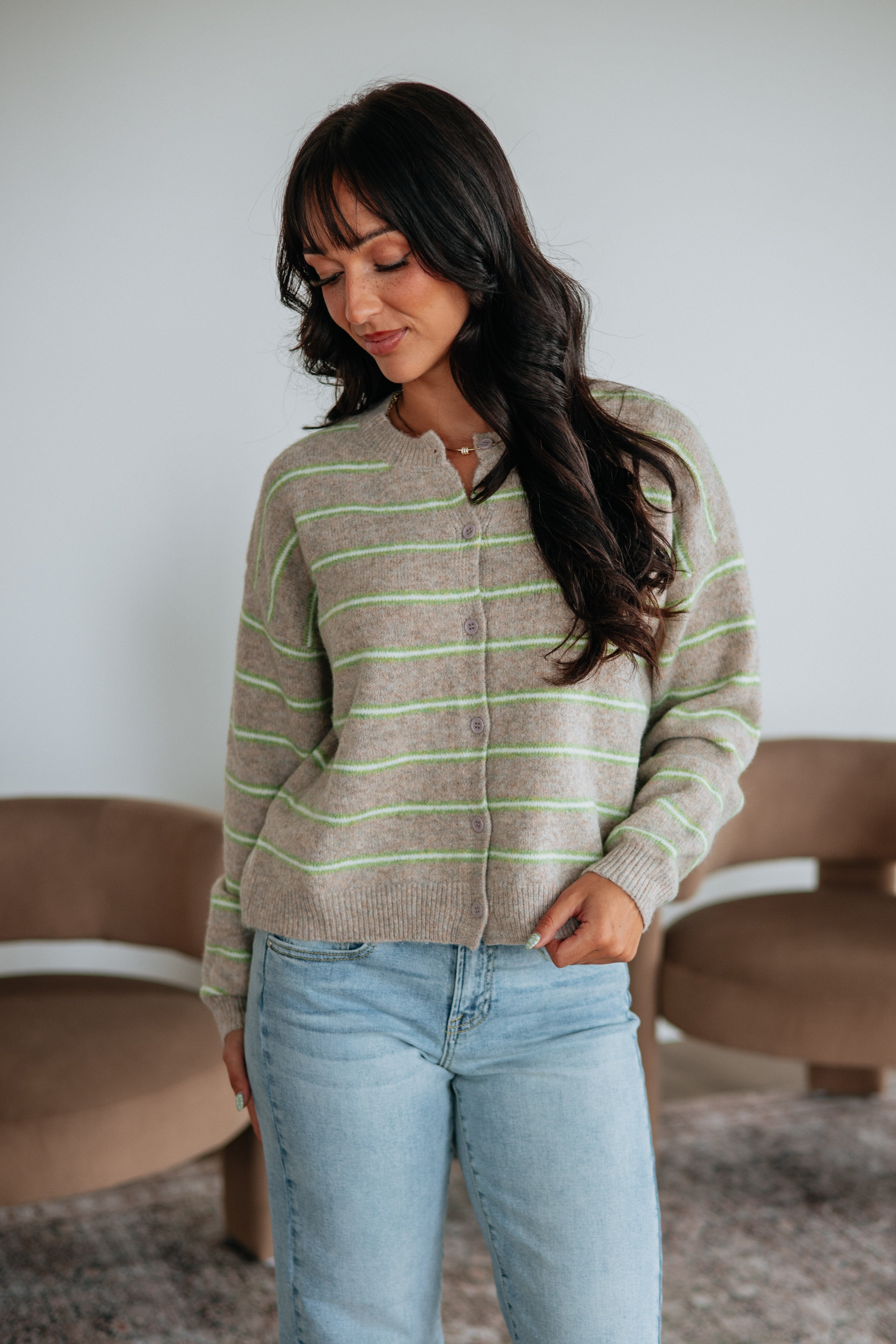 Crew Neck Long Sleeve Contrast Stripe Sweater Knit Cardigan in Heathered Taupe