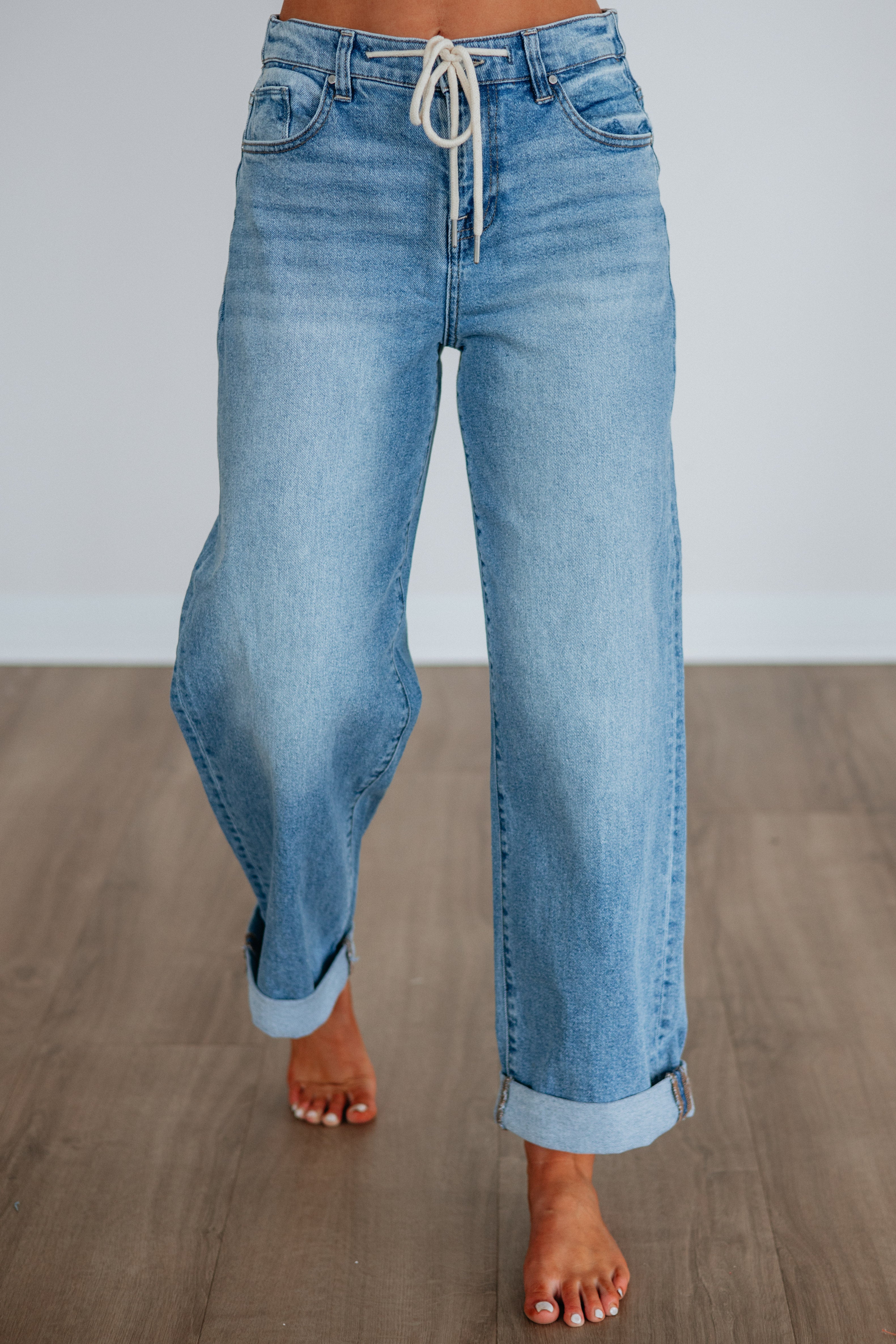 High Rise Wide Leg Cuffed Ankle Jeans in Medium Wash Cotton