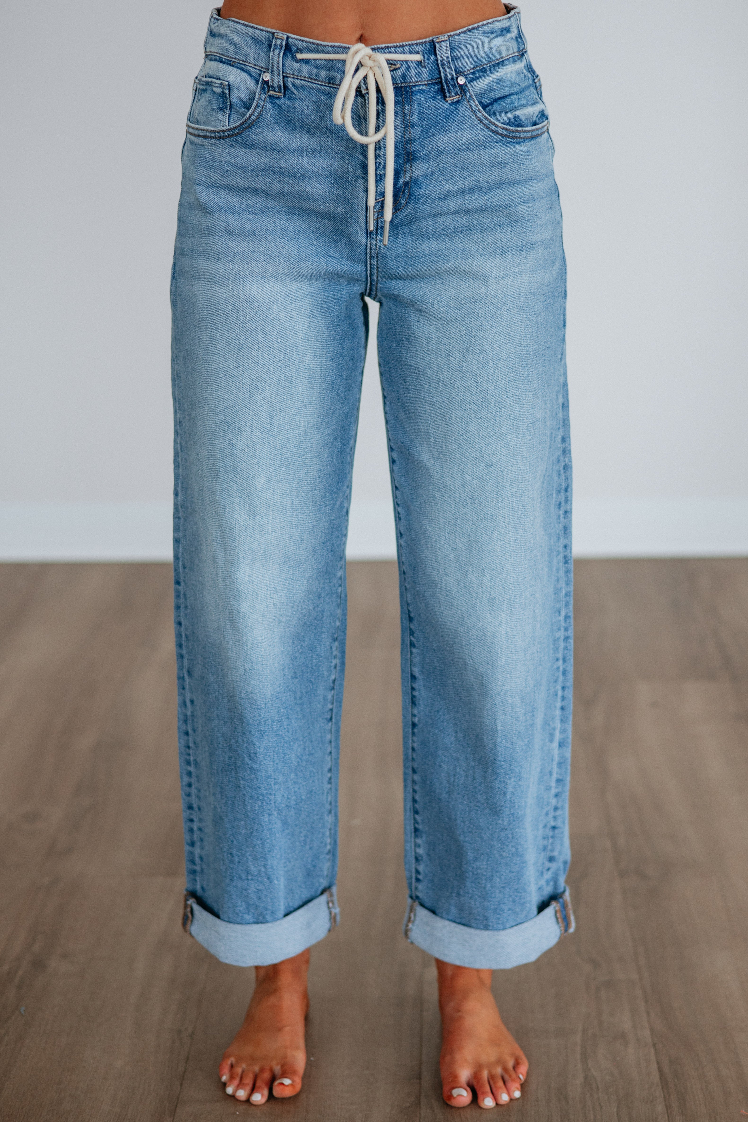High Rise Wide Leg Cuffed Ankle Jeans in Medium Wash Cotton