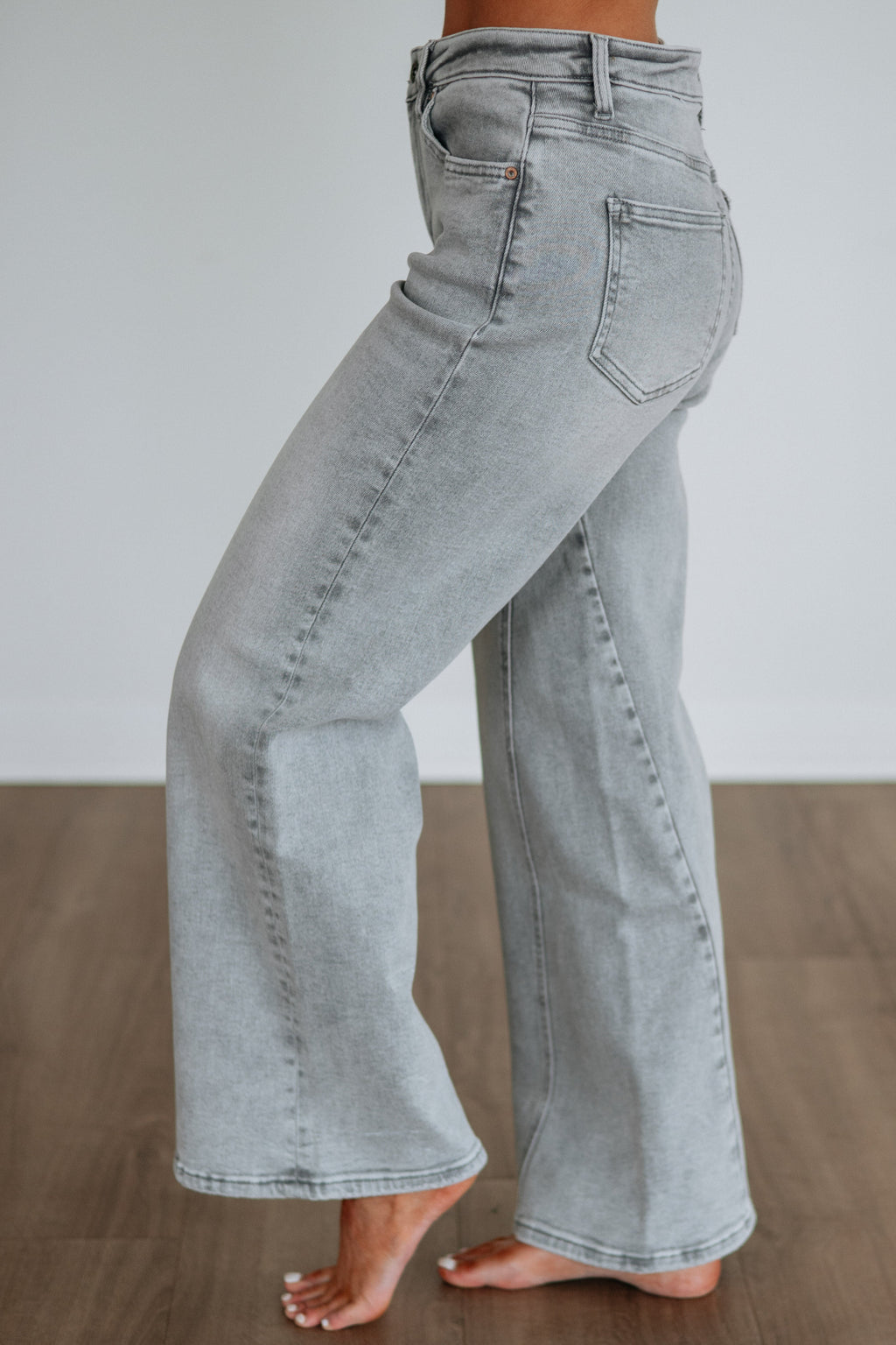 High Rise Wide Leg Paneled Seam Jeans in Light Grey Wash Cotton